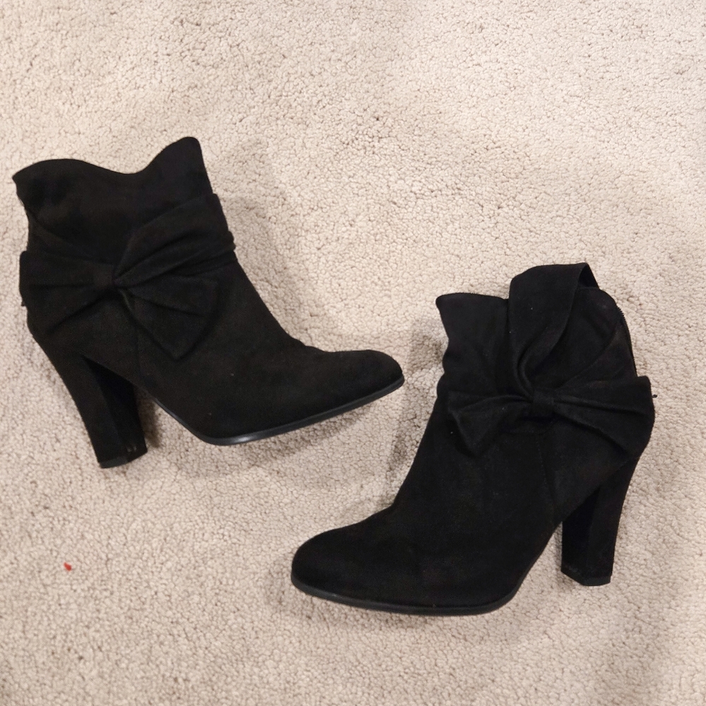 Black Ankle Boots with Bow